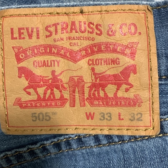 Men’s Levi’s 505 Medium Wash Jeans Size 33x32 EUC - Picture 3 of 7